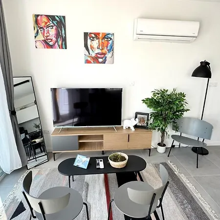 Paradise Apartment Peyia